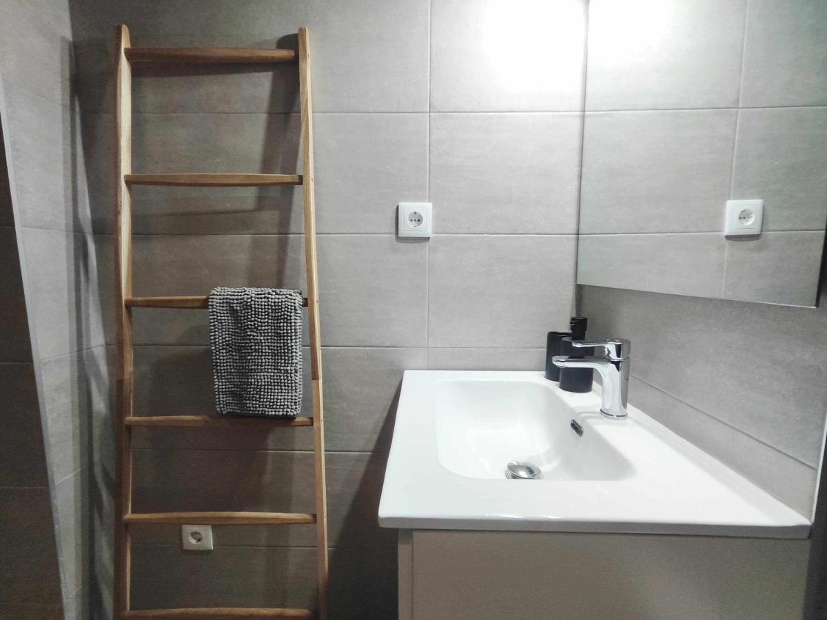 Mazi Apartments Loft ماتارو المظهر الخارجي الصورة